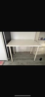 Wit bureau + roze bureaustoel, Huis en Inrichting, Bureaus, Ophalen, Gebruikt, Bureau