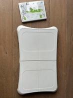 Wii fit en balance board, Spelcomputers en Games, Spelcomputers | Nintendo Consoles | Accessoires, Ophalen of Verzenden, Zo goed als nieuw