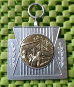 Medaille :  D.W.B - 30-4-1968, Postzegels en Munten, Penningen en Medailles, Nederland, Overige materialen, Ophalen of Verzenden