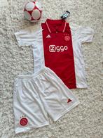 Ajax Tenue Kids Home 2025 Maat 146/152 (11/12 jaar) Nieuw, Sport en Fitness, Voetbal, Maat XS of kleiner, Verzenden, Nieuw