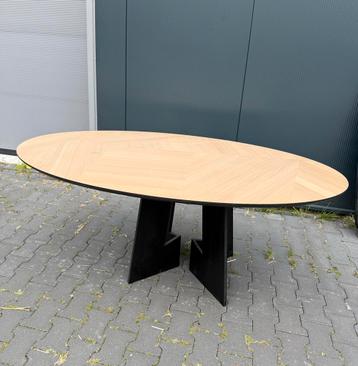 Ovale eiken print eettafel 180 x 100 cm beschikbaar voor biedingen