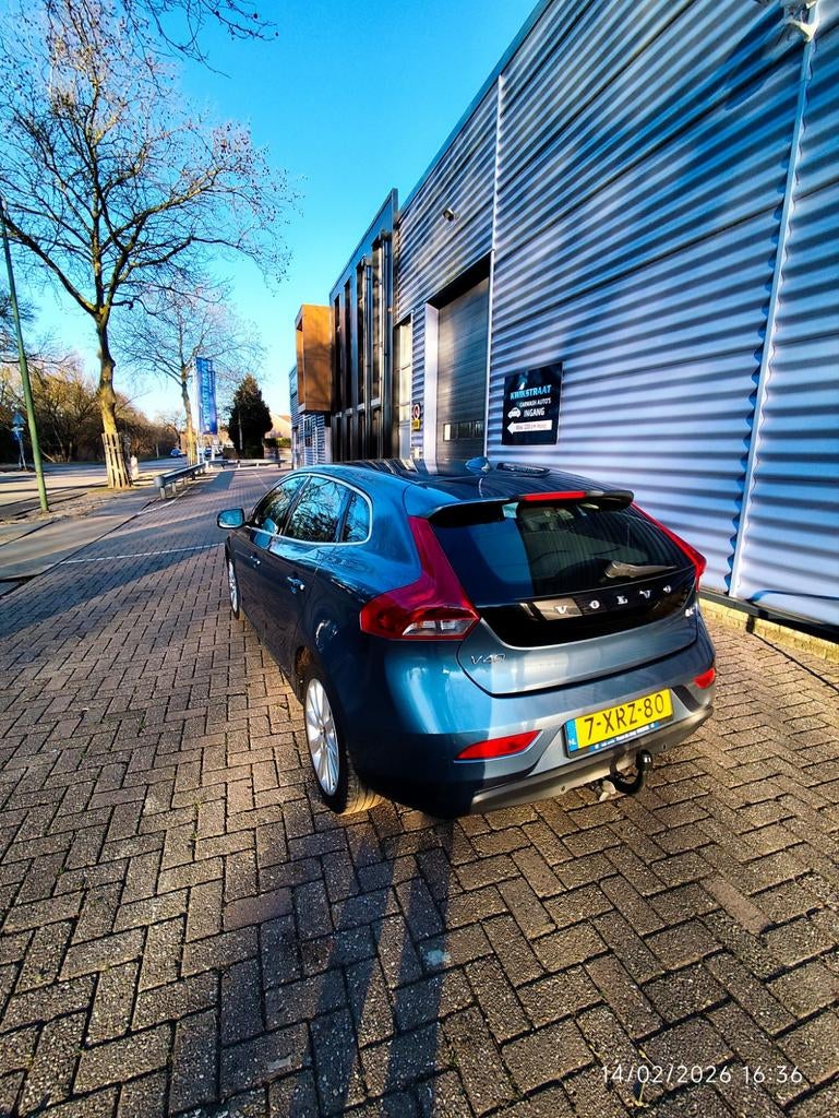 Volvo V40 1.6 D2 115PK 2014 Blauw (195105 KM ), Auto's, Voorwielaandrijving, 4 cilinders, Blauw, Origineel Nederlands