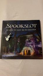 Spookslot boek + pin, Verzamelen, Efteling, Ophalen of Verzenden, Zo goed als nieuw