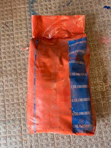 Oranje pigment 25kg beschikbaar voor biedingen