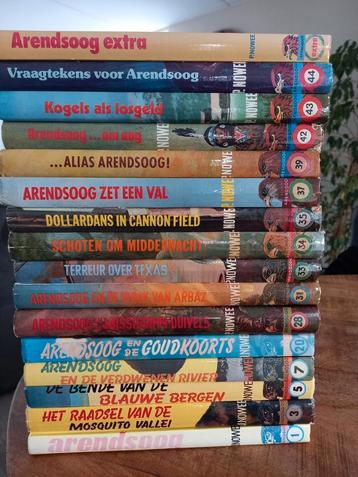 16 Arendsoog boeken beschikbaar voor biedingen