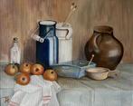 Schilderij stilleven kannen, kruik en fruit.