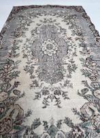 Beige bruin Vintage Yuruk vloerkleed 265 x 170 cm, 150 tot 200 cm, Vintage, 200 cm of meer, Ophalen of Verzenden