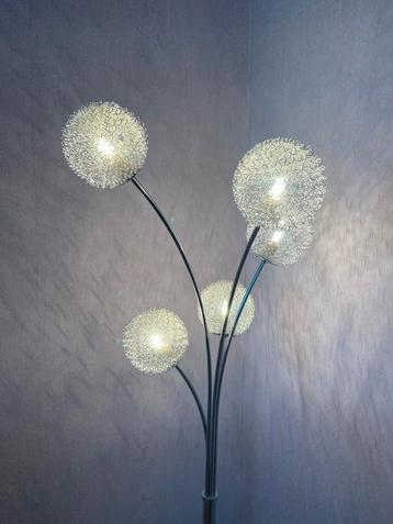 SET! Moderne Vloerlamp en plafondlamp. SET! beschikbaar voor biedingen