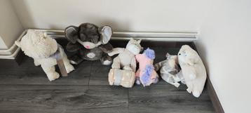 6 verschillende soorten knuffels zo goed als nieuw  beschikbaar voor biedingen
