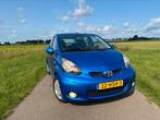 Toyota Aygo 1.0 12V Vvt-i 5DRS 2009 Blauw, Auto's, Voorwielaandrijving, Stof, 68 pk, Origineel Nederlands