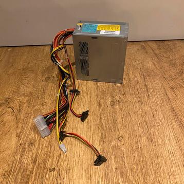 HP  300 watt Desktop voeding beschikbaar voor biedingen