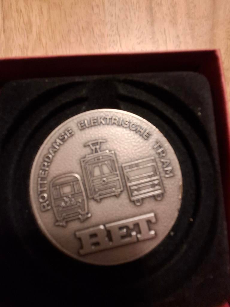 RET 25 Jaar Jubileum Munt, Ophalen