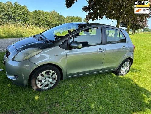 Toyota Yaris 1.3 VVTi Sol MMT, Auto's, Toyota, Bedrijf, Te koop, Yaris, ABS, Airbags, Airconditioning, Boordcomputer, Centrale vergrendeling