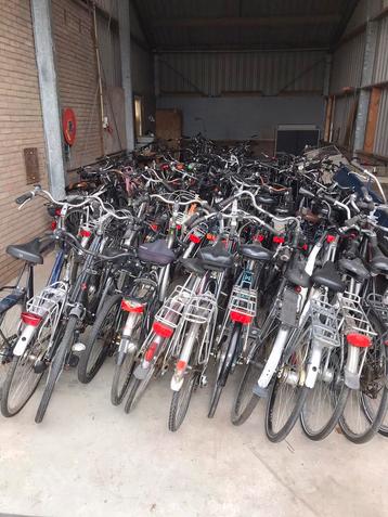 Partij 100 opknap fietsen Prijs 2750,- beschikbaar voor biedingen