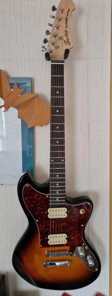 Fazley FKC518SB sunburst, Muziek en Instrumenten, Snaarinstrumenten | Gitaren | Elektrisch, Zo goed als nieuw, Overige merken