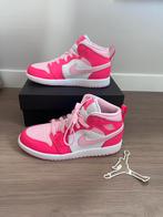 Jordan 1 Mid Fierce Pink maat 34, Meisje, Schoenen, Nieuw, Ophalen of Verzenden