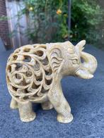 Olifant van speksteen, 13 cm hoog, Ophalen of Verzenden
