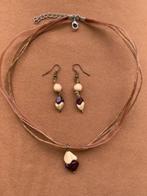 Vintage juwelenset oorbellen ketting beige bruin kersen rood, Overige materialen, Verstelbaar, Beige, Ophalen of Verzenden