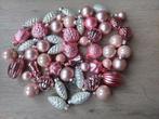 Kerstballen kerstversiering wit / roze, Diversen, Kerst, Ophalen of Verzenden, Zo goed als nieuw