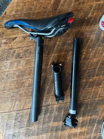 MTB Zadelpennen, Zadel & Stuurbeugel beschikbaar voor biedingen