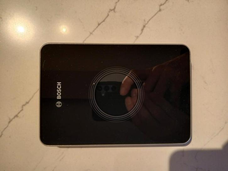 Bosch Easycontrol CT200B slimme thermostaat zwart, Doe-het-zelf en Verbouw, Thermostaten, Zo goed als nieuw, Slimme thermostaat