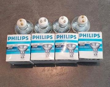 8 Halogeenlampen 50W  beschikbaar voor biedingen