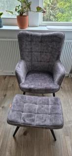 Fauteuil met hocker (grijs velvet), zo goed als nieuw., Huis en Inrichting, Fauteuils, Ophalen, Zo goed als nieuw, 75 tot 100 cm