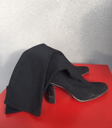 Vintage zwarte laarsjes uniek hoge hakjes MNG Gaster Spaanse beschikbaar voor biedingen