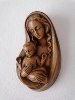 Maria met kind wandornament, Antiek en Kunst, Antiek | Religie, Ophalen of Verzenden