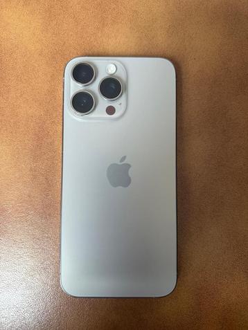 iPhone 15 Pro Max - Titanium Grey beschikbaar voor biedingen