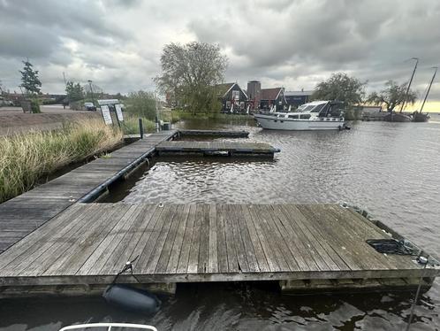 Drijfsteigers, totaal ongeveer 42 meter en 1 vingersteiger, Watersport en Boten, Overige Watersport en Boten, Gebruikt, Ophalen