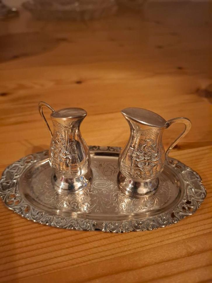 Zilverkleurig Peper & Zout Setje, Antiek en Kunst, Antiek | Goud en Zilver, Ophalen