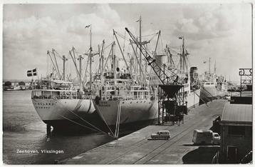 JV564B Vlissingen Haven met Zeeboten 1960 Fotokaart