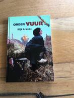 Rijk Arends - Onder vuur, Ophalen of Verzenden, Gelezen, Rijk Arends