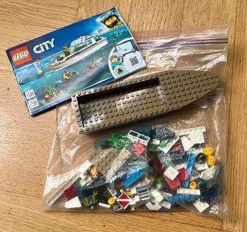 LEGO City 60221 Duikjacht beschikbaar voor biedingen