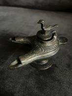 Antiek Bronzen Byzantijnse Olielamp met Dubbele Snuit., Antiek en Kunst, Antiek | Lampen, Ophalen of Verzenden