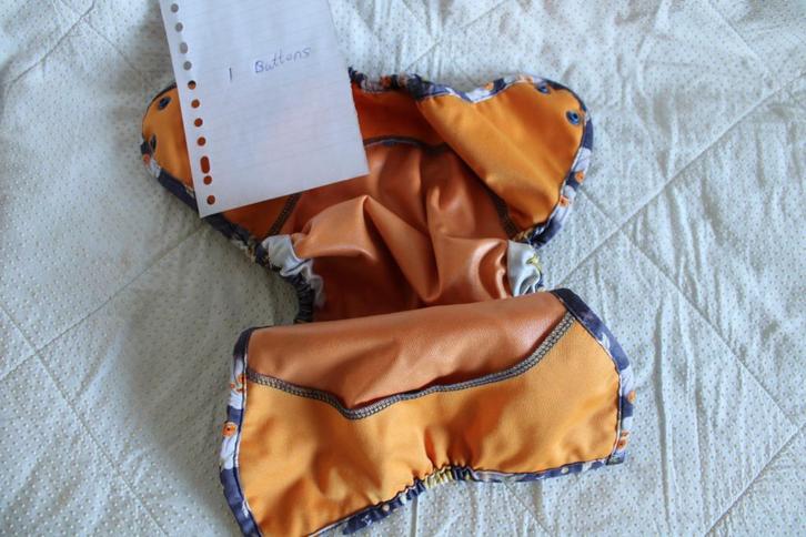 Wasbare luiers 1 x overbroekjes buttons, Kinderen en Baby's, Overige Kinderen en Baby's, Gebruikt, Ophalen of Verzenden