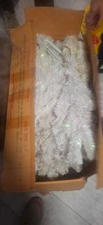 Witte kerstboom + kerstballe, Hobby en Vrije tijd, Ophalen, Spinwol