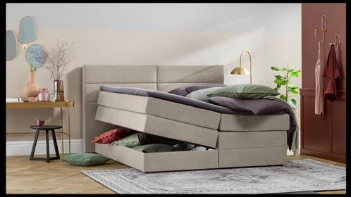 King size bed with headboard & topper, Huis en Inrichting, Slaapkamer | Bedden, Zo goed als nieuw, Tweepersoons, 180 cm, 200 cm