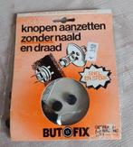 Butofix Knopen Aanzetten Zonder Naald en Draad, Ophalen of Verzenden, Zo goed als nieuw, Knoop of Knopen