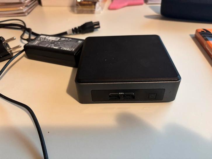 NUC 7e editie, i5 (NUC7i5DNH), Computers en Software, Desktop Pc's, Gebruikt, 2 tot 3 Ghz, SSD, 4 GB, Met videokaart, Ophalen of Verzenden