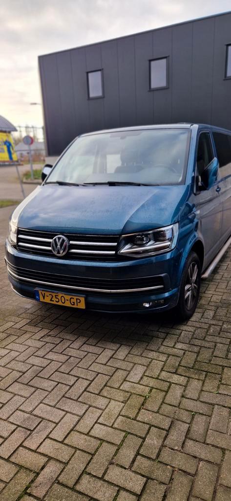 VW Transporter T6 2017 motorschade, Auto's, Bestelauto's, Bedrijf, Achteruitrijcamera, Adaptieve lichten, Airbags, Bluetooth, Bochtverlichting