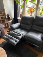 Leren 2-zits bank met relaxfunctie, Huis en Inrichting, Ophalen, 150 tot 200 cm, Tweepersoons, Zo goed als nieuw