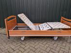 Elektrische hoog laag bed. Ophalen voor €30:00, Huis en Inrichting, Slaapkamer | Bedden, Ophalen of Verzenden, Eenpersoons, Hout