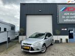 Ford Focus Wagon 1.0 EcoBoost Trend NAVI/STOELVERW/TREKHAAK/, Auto's, Ford, Euro 5, Gebruikt, Zwart, Handgeschakeld