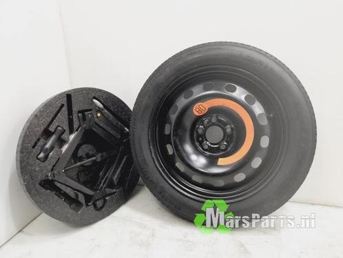 Krikset + reservewiel van een Fiat 500L, Auto-onderdelen, Overige Auto-onderdelen, Fiat, Gebruikt, 6 maanden garantie, 12 maanden garantie