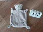 Nicotoy beer knuffeldoek bruin beige met berenpoot erop, Ophalen, Zo goed als nieuw, Beer