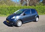 Peugeot 107 1.0 5DR '12, airco, centr deurv, nwe APK!, Voorwielaandrijving, Euro 5, Stof, Zwart