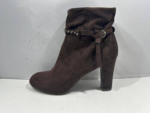 Sacha,maat 41 bruin suède laarsjes met zachte binnenvoering, Kleding | Dames, Schoenen, Nieuw, Lage of Enkellaarzen, Bruin, Verzenden