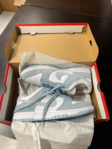 Nike dunk low maat 41 nieuw in doos beschikbaar voor biedingen